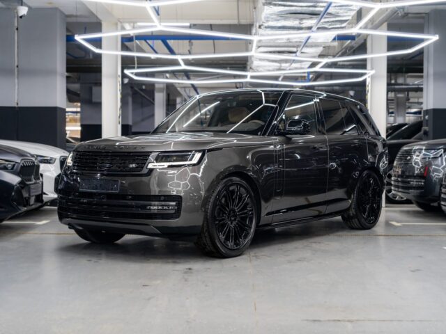 Land Rover Range Rover P400