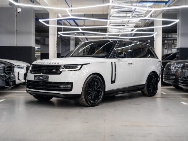 Land Rover Range Rover D300 SE